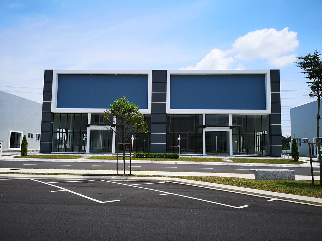 SEMI-D RETAIL WAREHOUSE 80’ x 170’