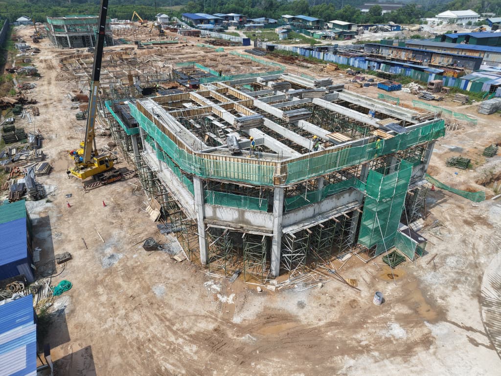 Type A (Block 2) - Upper roof beam works in-progress